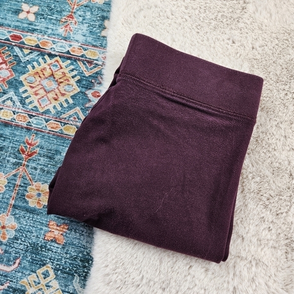 Aerie Burgundy Leggings Medium - Picture 2 of 7